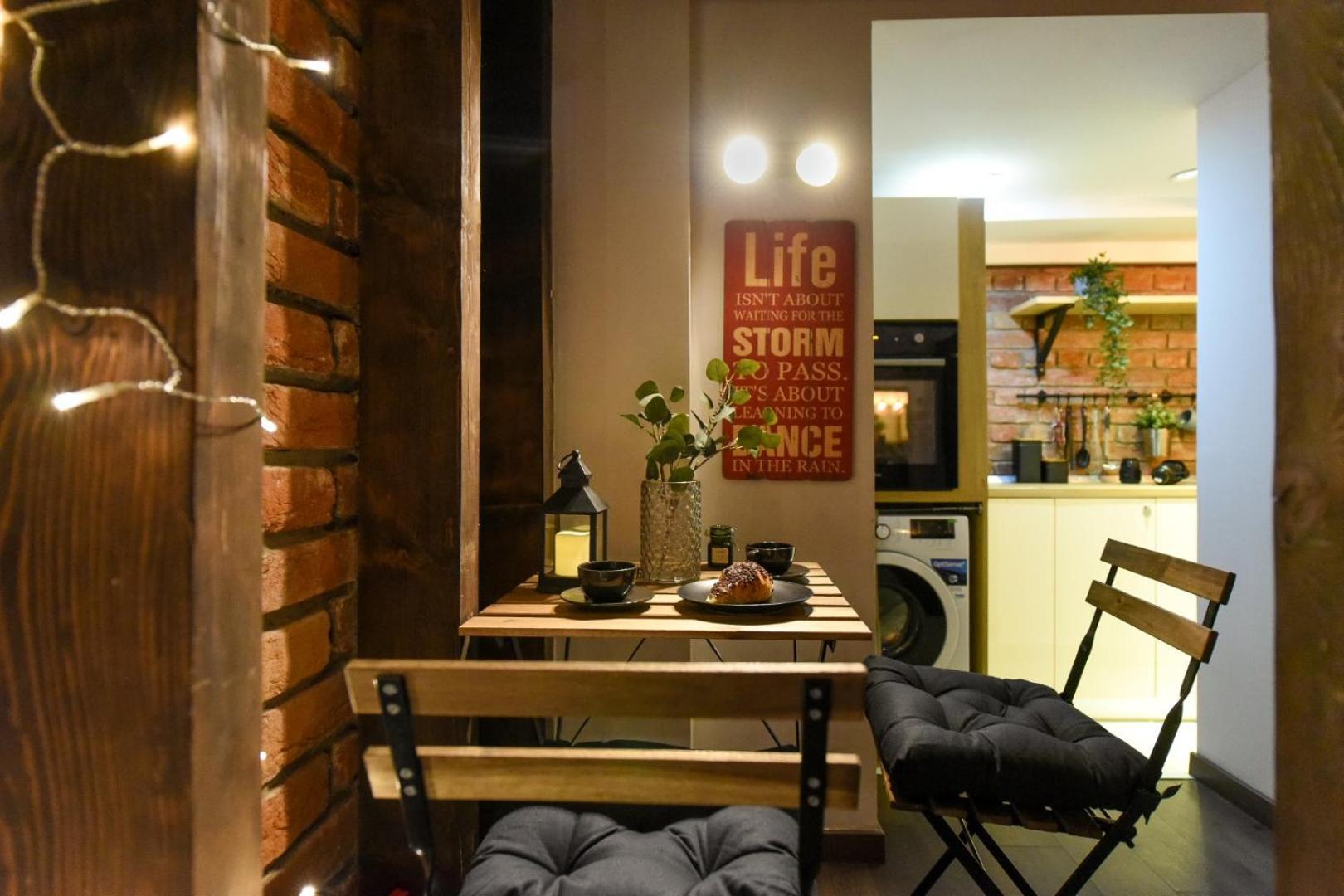 Central Comfort - Duplex-Style Studios On Regina Elisabeta Bucharest Room photo