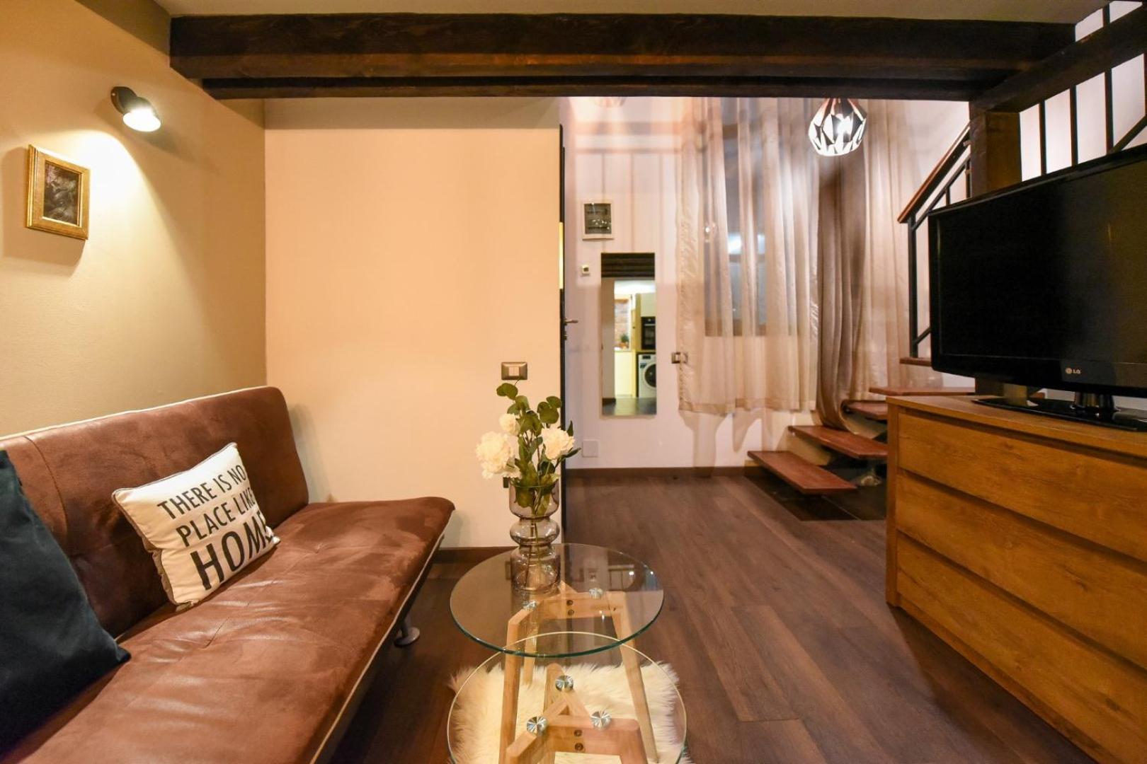 Central Comfort - Duplex-Style Studios On Regina Elisabeta Bucharest Room photo