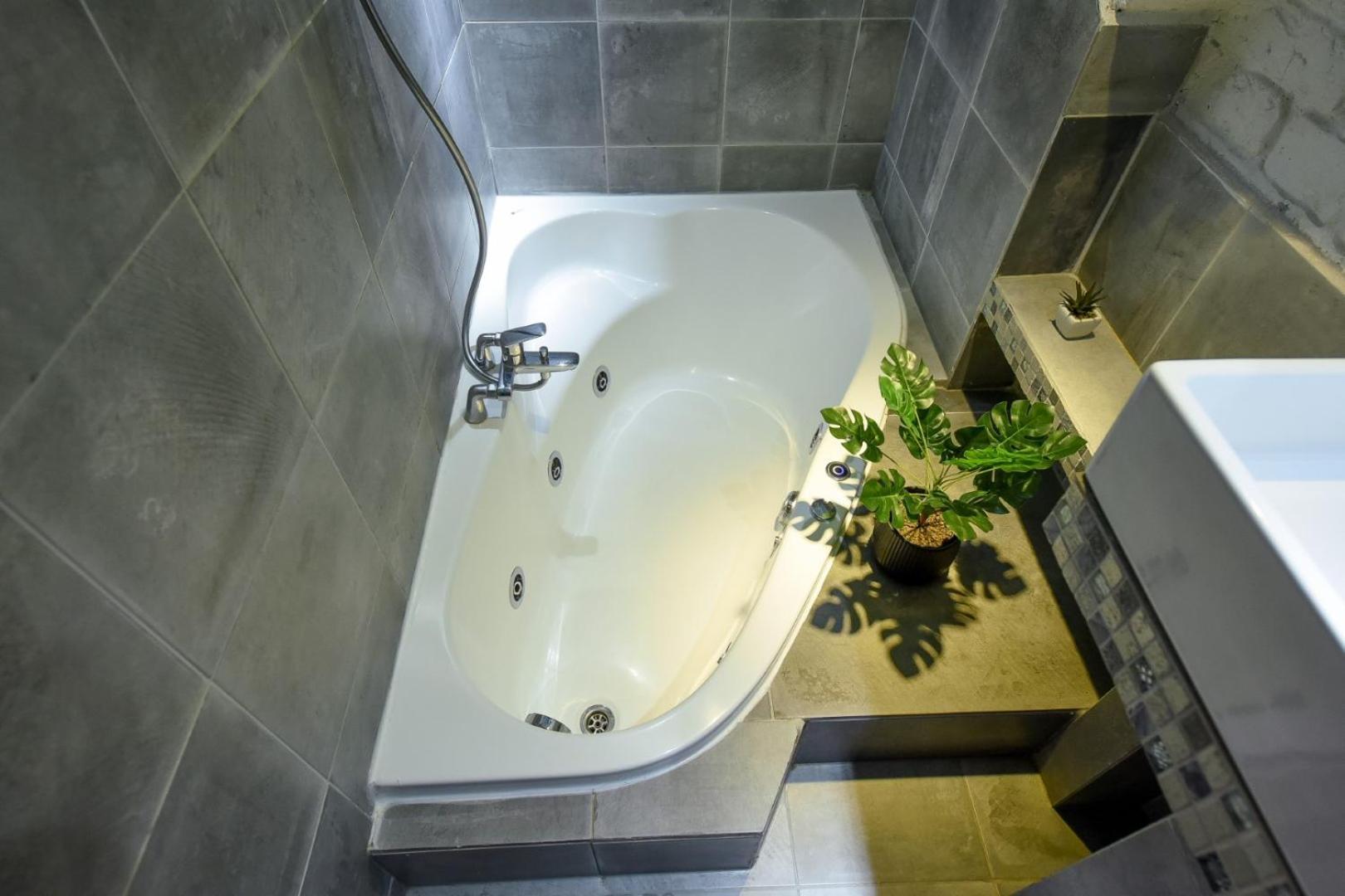 Central Comfort - Duplex-Style Studios On Regina Elisabeta Bucharest Room photo